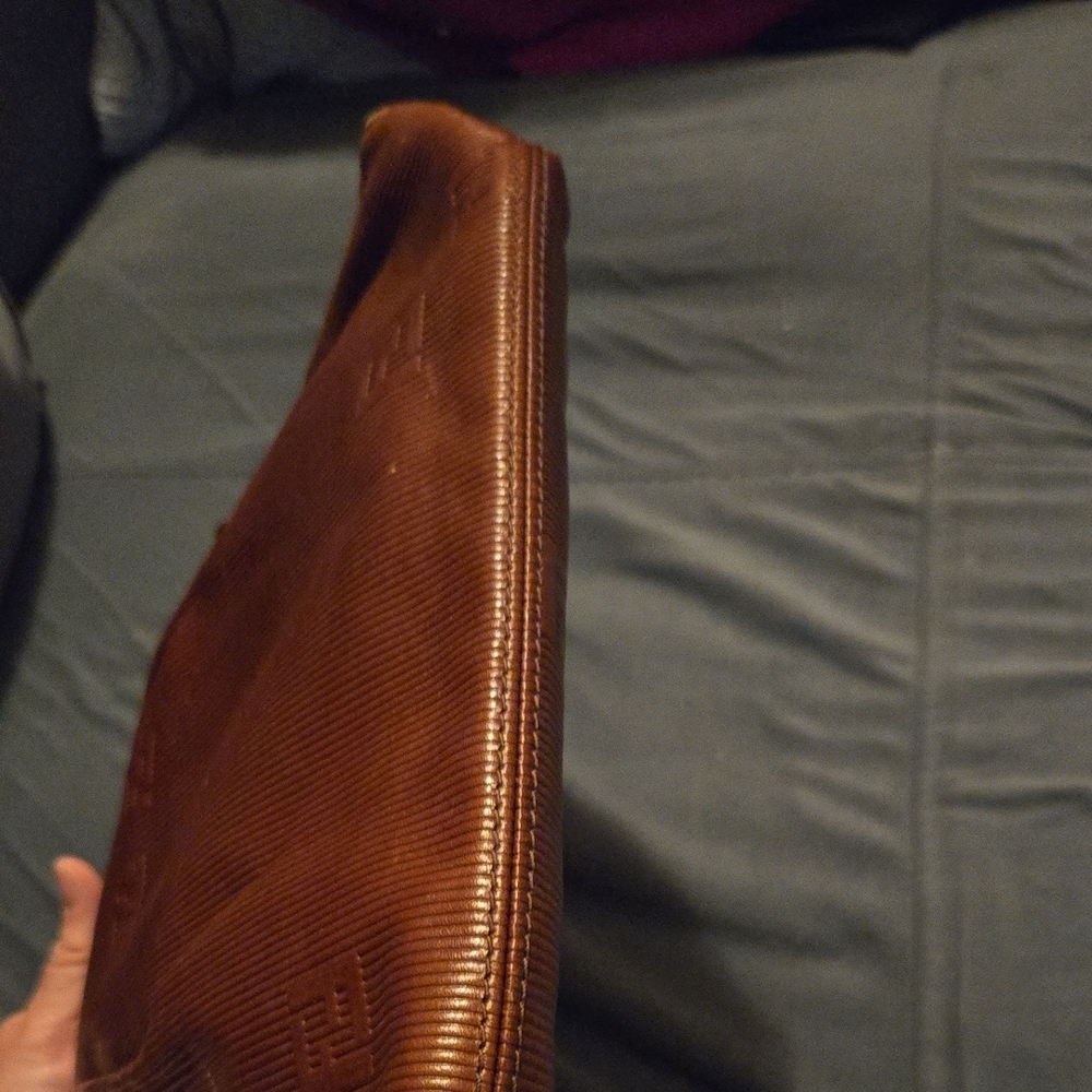 Vintage FENDI Shoulder Bag Of Epi Leather - Picture 7 of 8